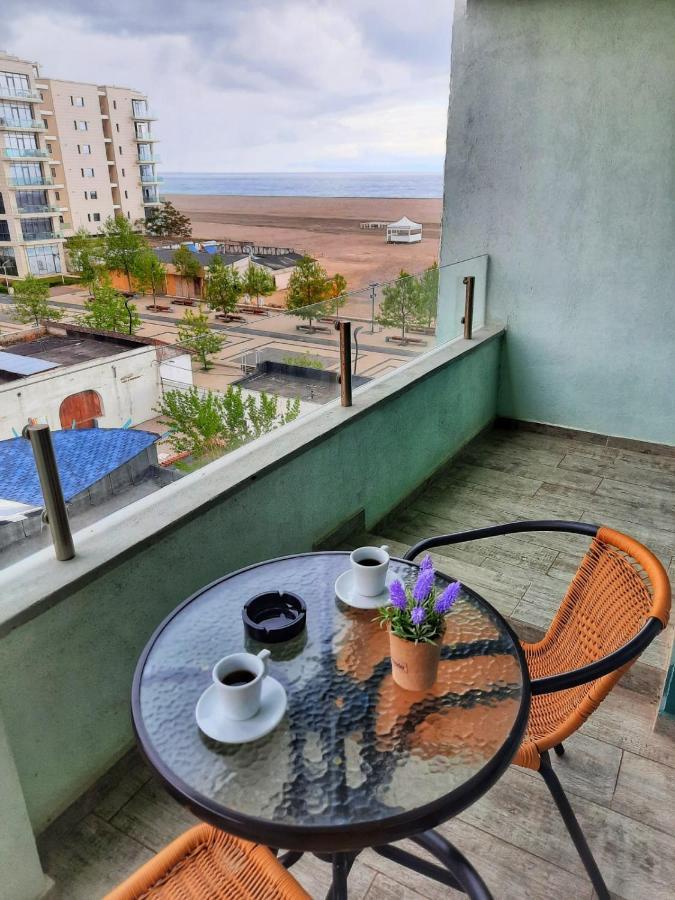 מאמאיה Hotel Riviera מראה חיצוני תמונה