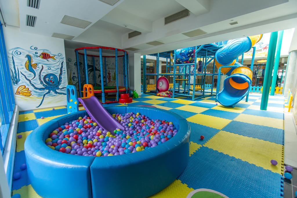 מאמאיה Hotel Riviera מראה חיצוני תמונה